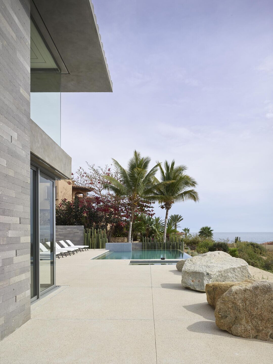 https://archello.com/story/104401/attachments/photos-videos/8 photo_credit Roland Halbe