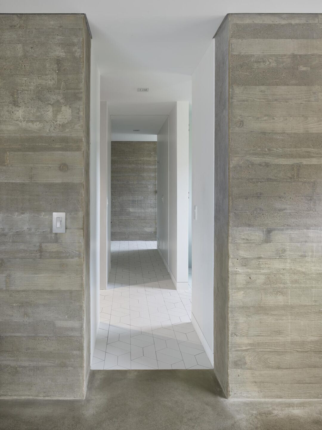 https://archello.com/story/104401/attachments/photos-videos/11 photo_credit Roland Halbe
