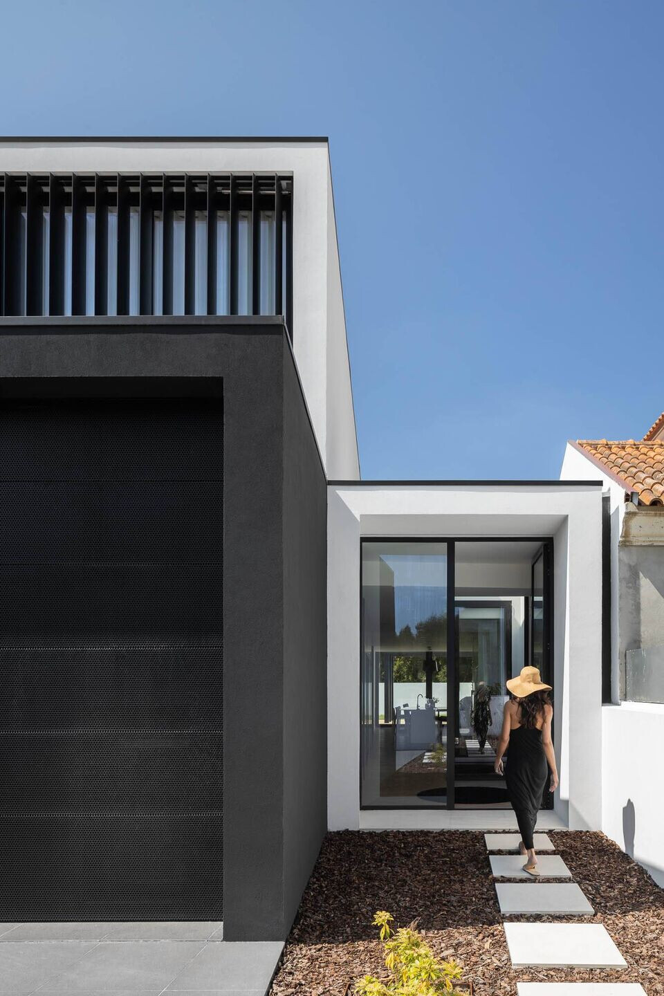 https://archello.com/story/104592/attachments/photos-videos/9 photo_credit Tavares Studio