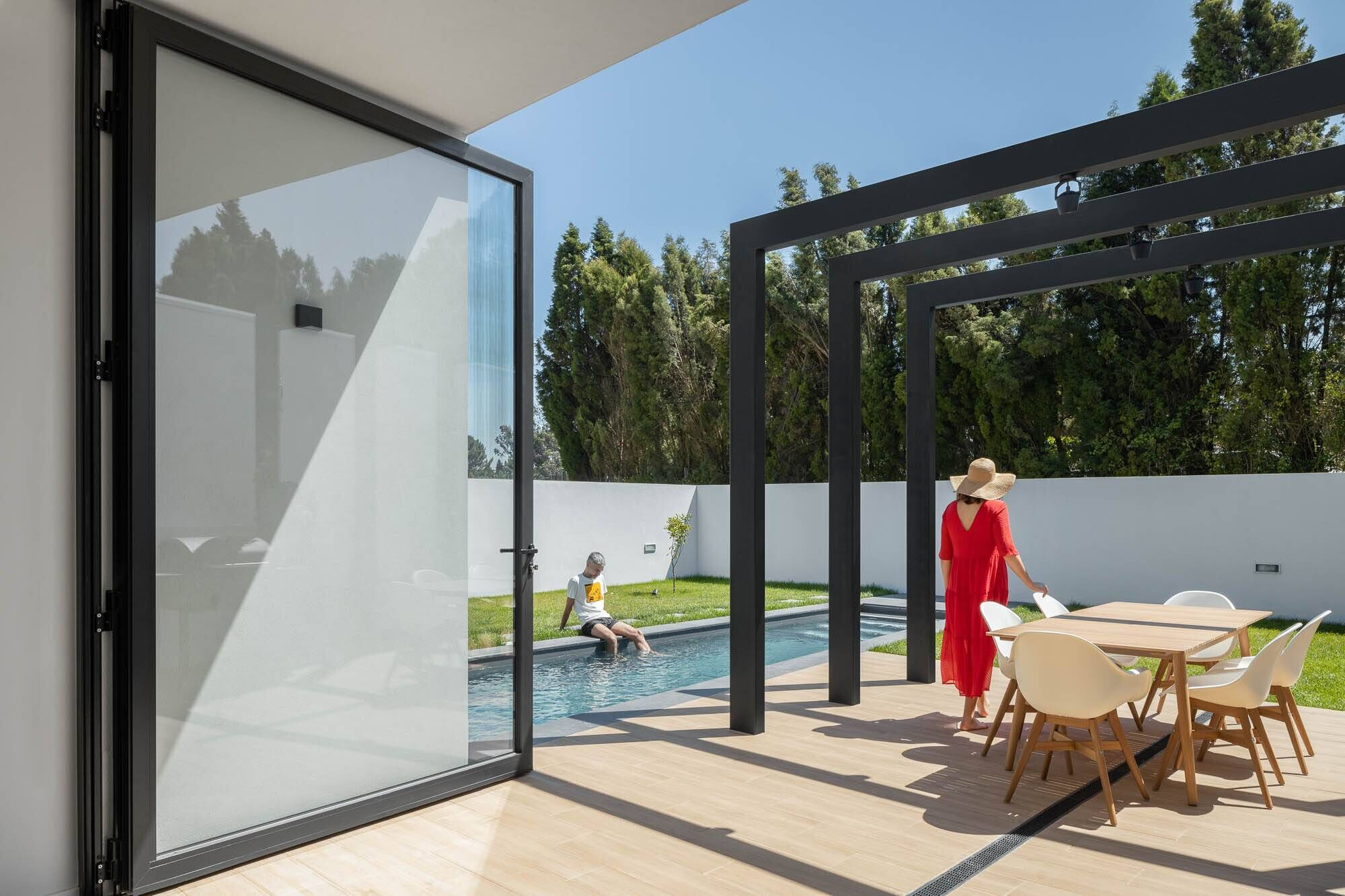 https://archello.com/story/104592/attachments/photos-videos/12 photo_credit Tavares Studio
