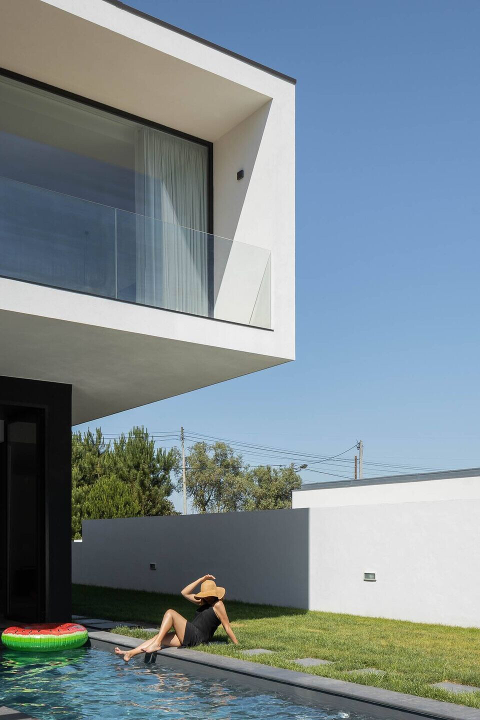 https://archello.com/story/104592/attachments/photos-videos/18 photo_credit Tavares Studio
