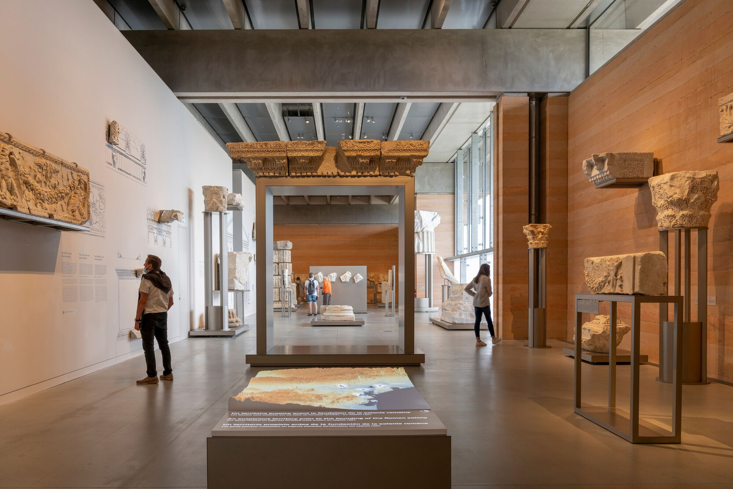 https://archello.com/story/104626/attachments/photos-videos/27 photo_credit Nigel Young / Foster + Partners