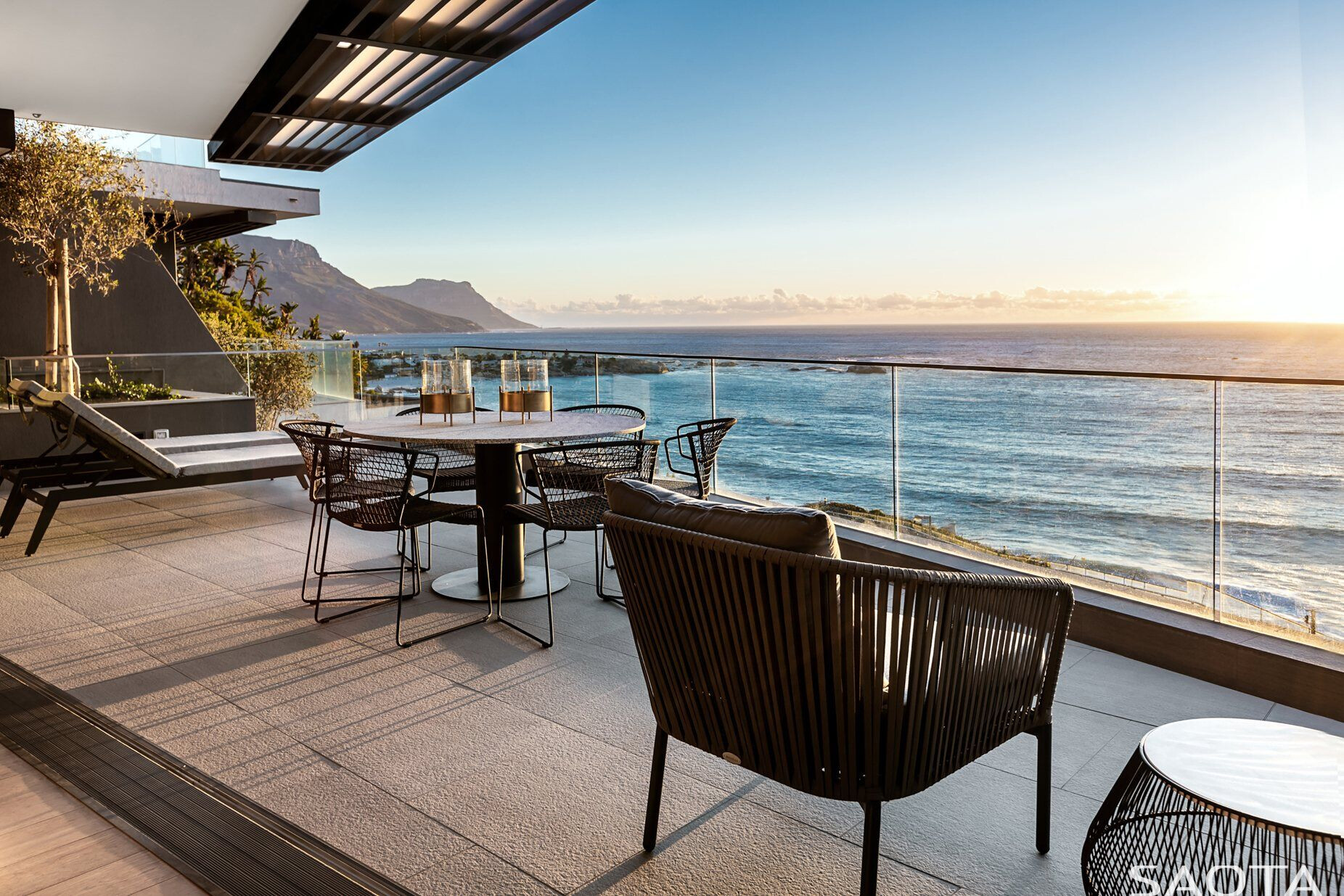 https://archello.com/story/104618/attachments/photos-videos/10 photo_credit Niel Vosloo