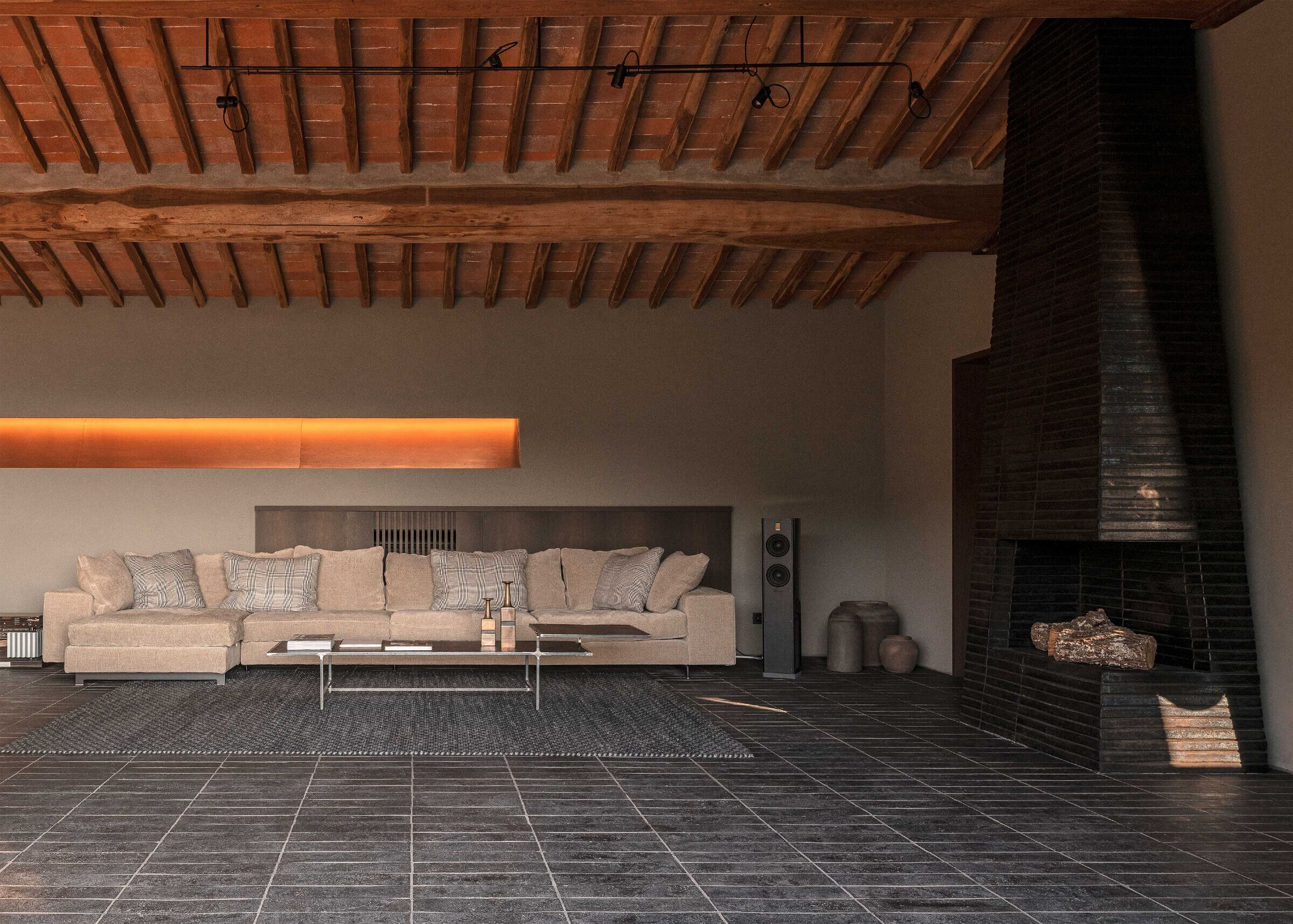 https://archello.com/story/104635/attachments/photos-videos/9 photo_credit Oliver Jaist