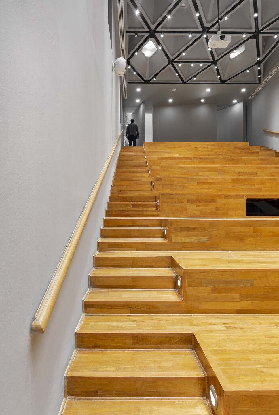 https://archello.com/story/104836/attachments/photos-videos/6 photo_credit Parham Taghioff