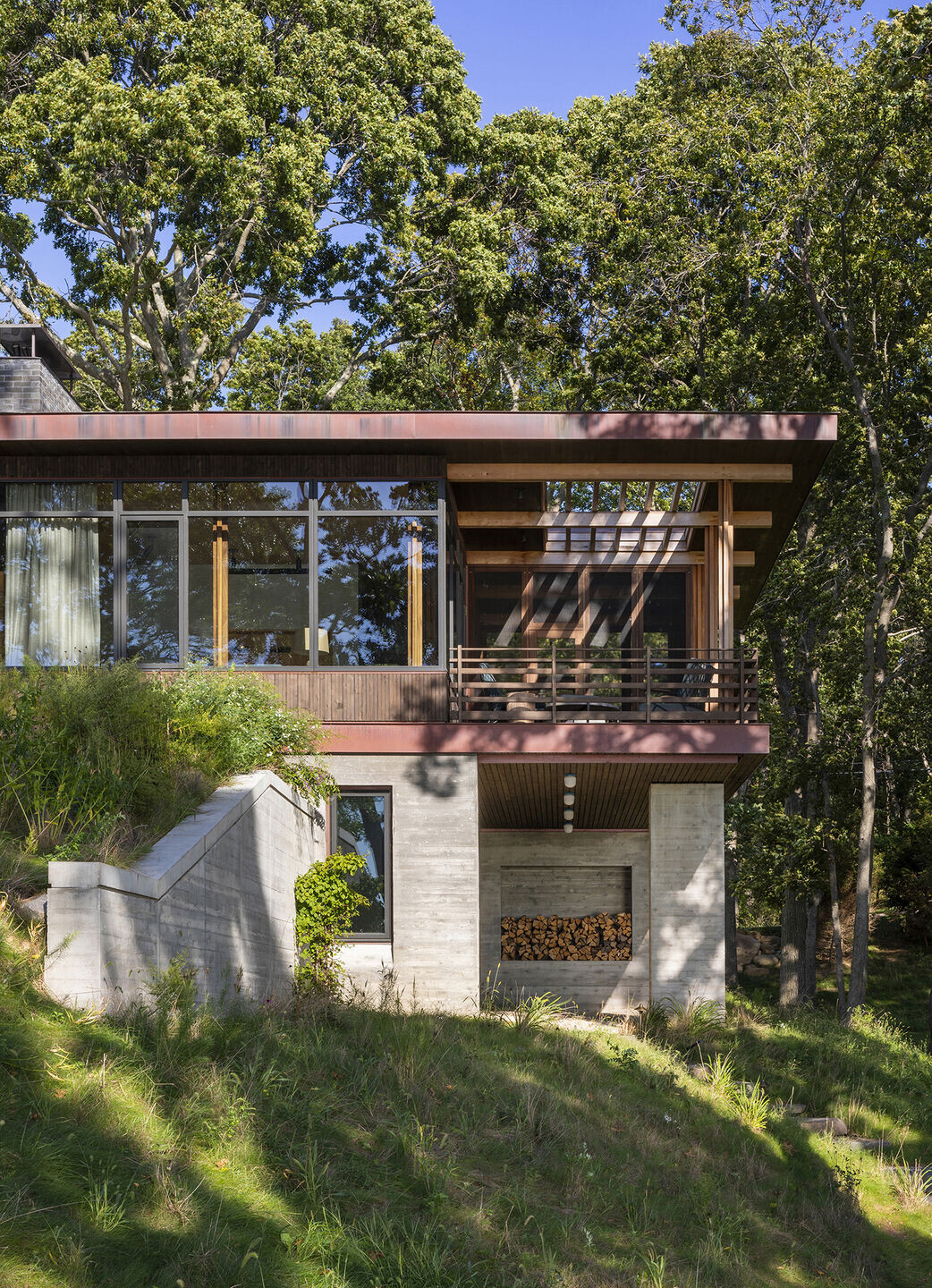 https://archello.com/story/104886/attachments/photos-videos/4 photo_credit Albert Vecerka/Esto