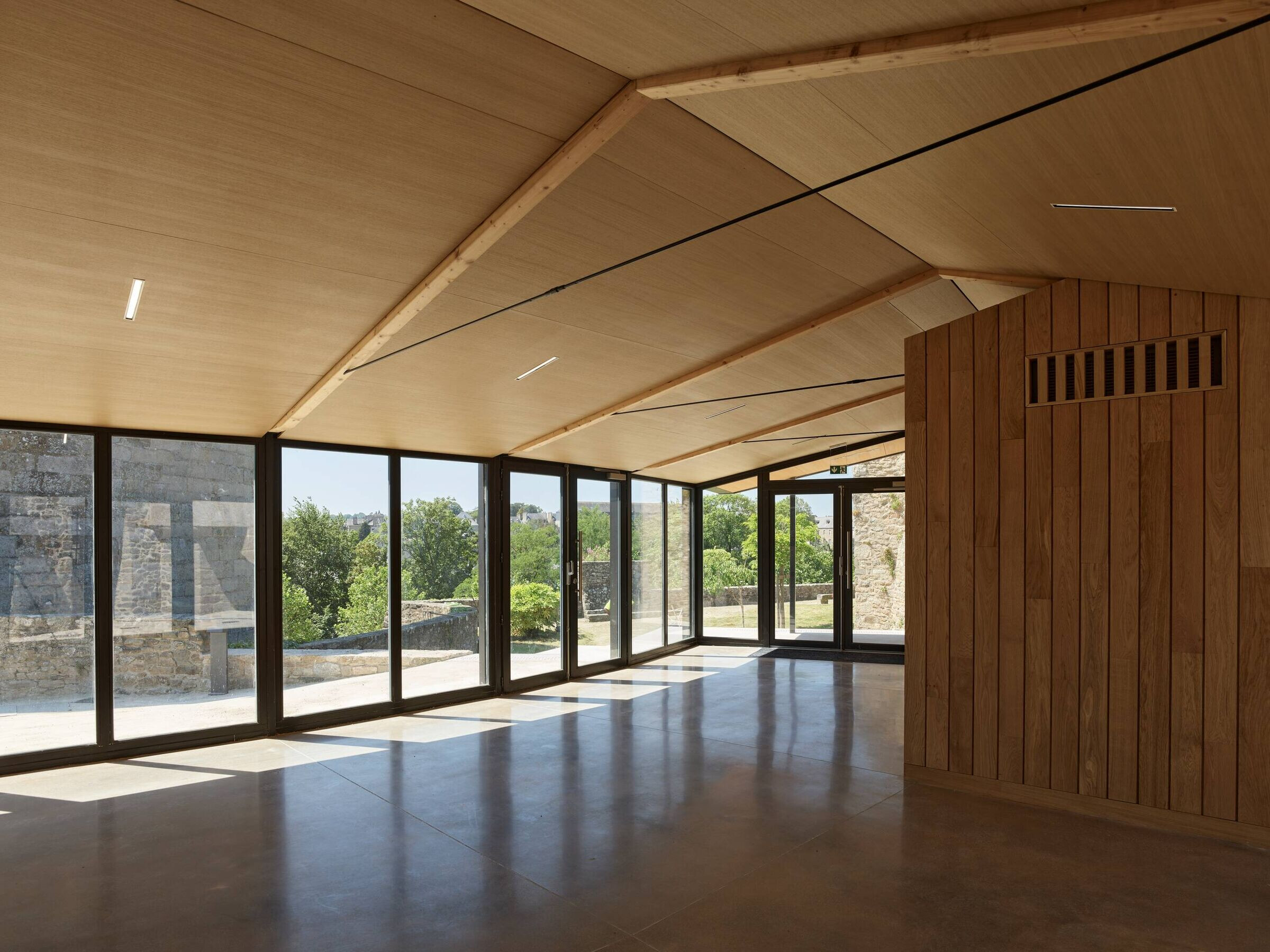 https://archello.com/story/105034/attachments/photos-videos/7 photo_credit Stéphane Chalmeau