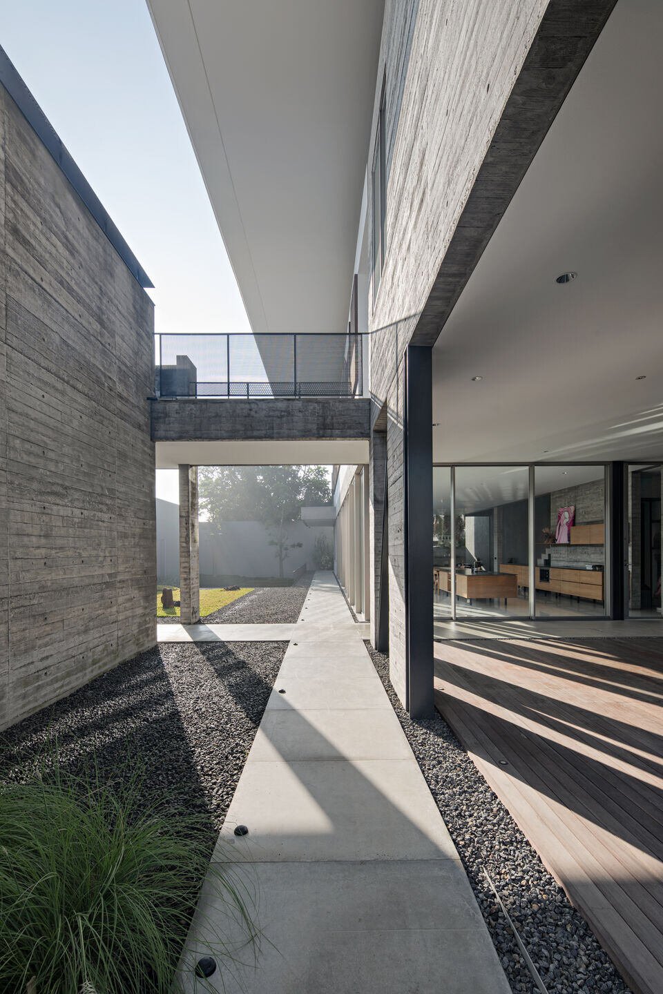 https://archello.com/story/105010/attachments/photos-videos/14 photo_credit Mario Wibowo