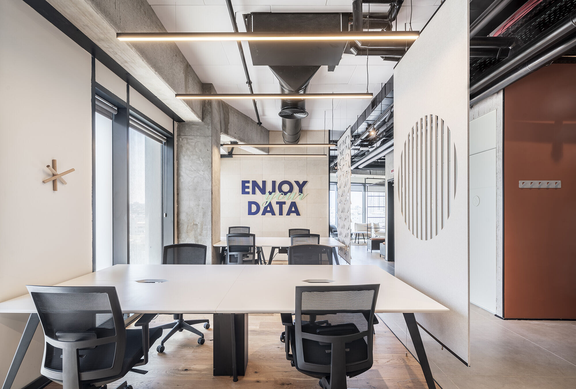 https://archello.com/story/105093/attachments/photos-videos/8 photo_credit Peled studios