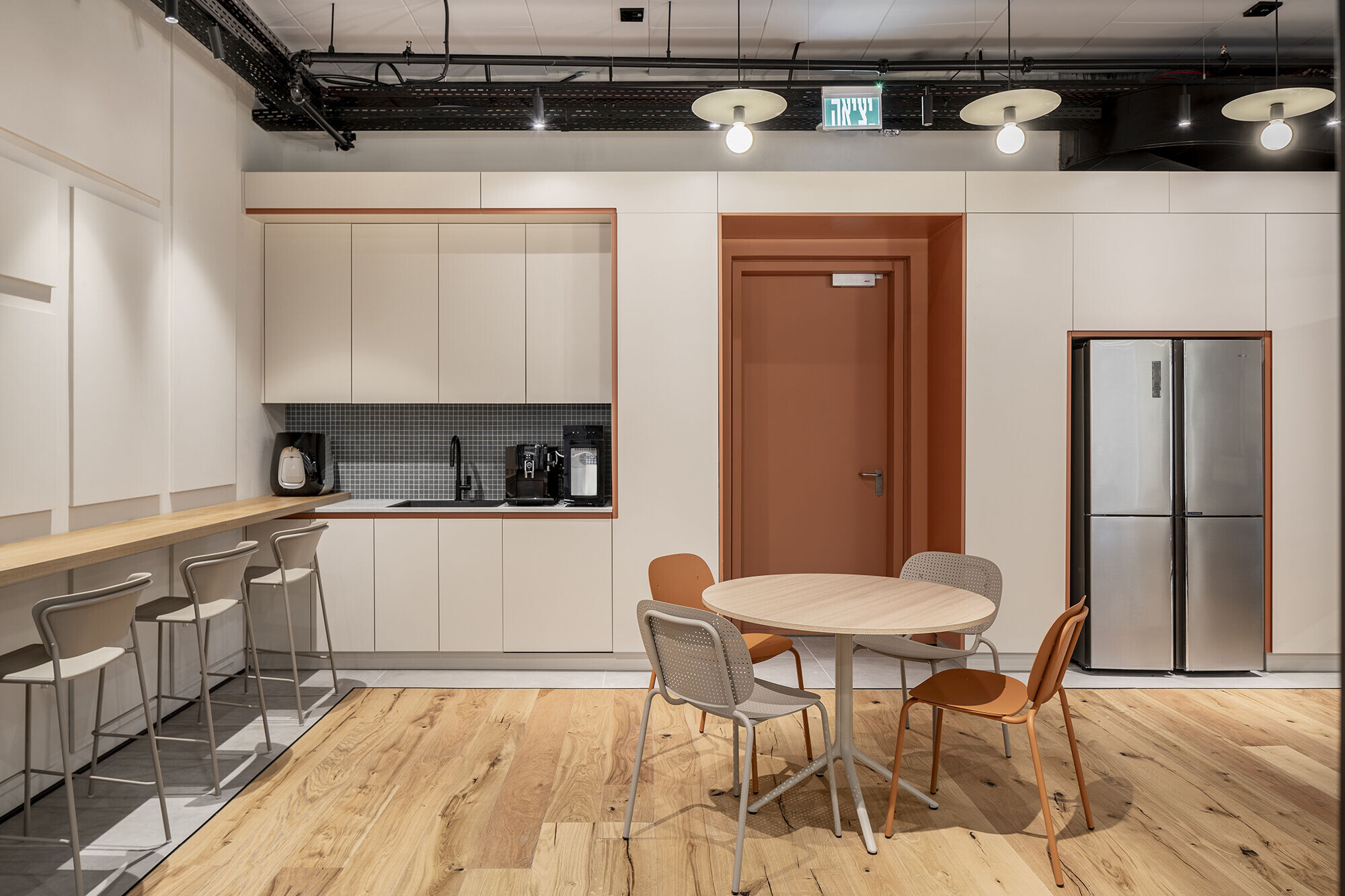 https://archello.com/story/105093/attachments/photos-videos/11 photo_credit Peled studios