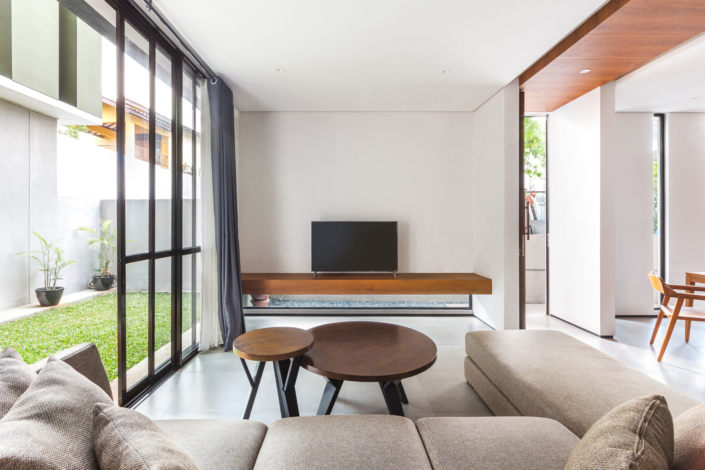 https://archello.com/story/105315/attachments/photos-videos/9 photo_credit Andreaswidi
