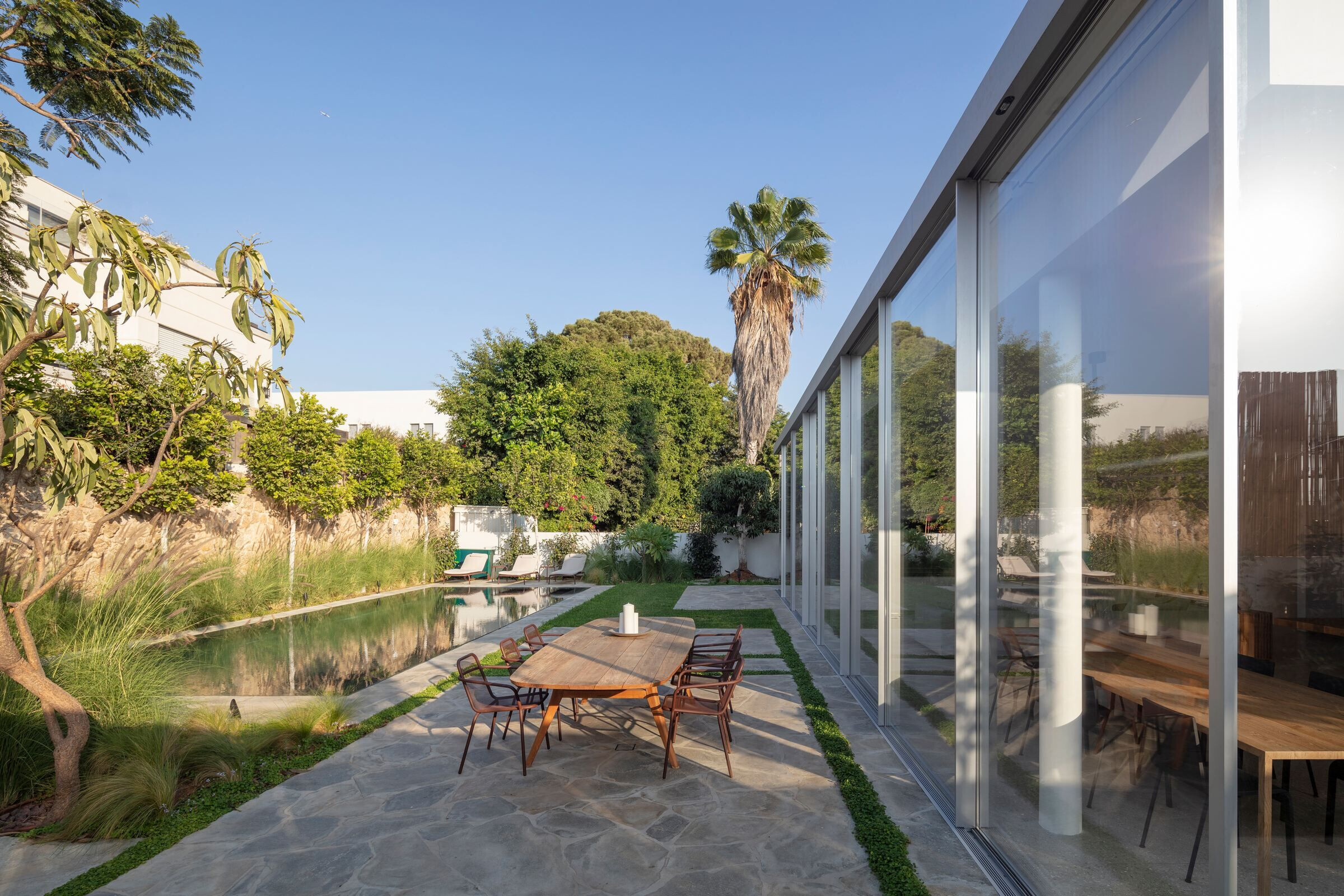 https://archello.com/story/105373/attachments/photos-videos/18 photo_credit Amit Geron