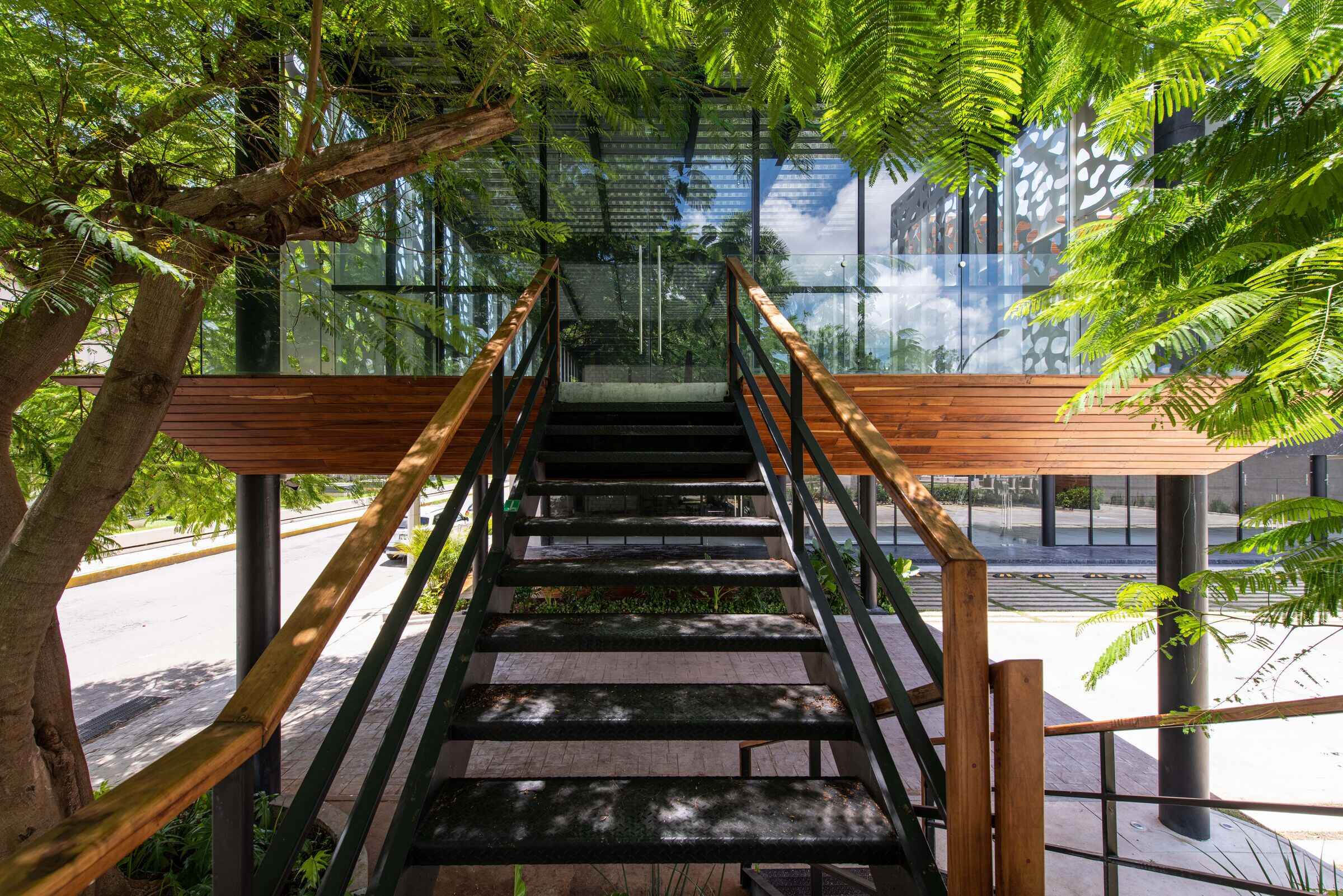 https://archello.com/story/105571/attachments/photos-videos/8 photo_credit Leo Espinosa