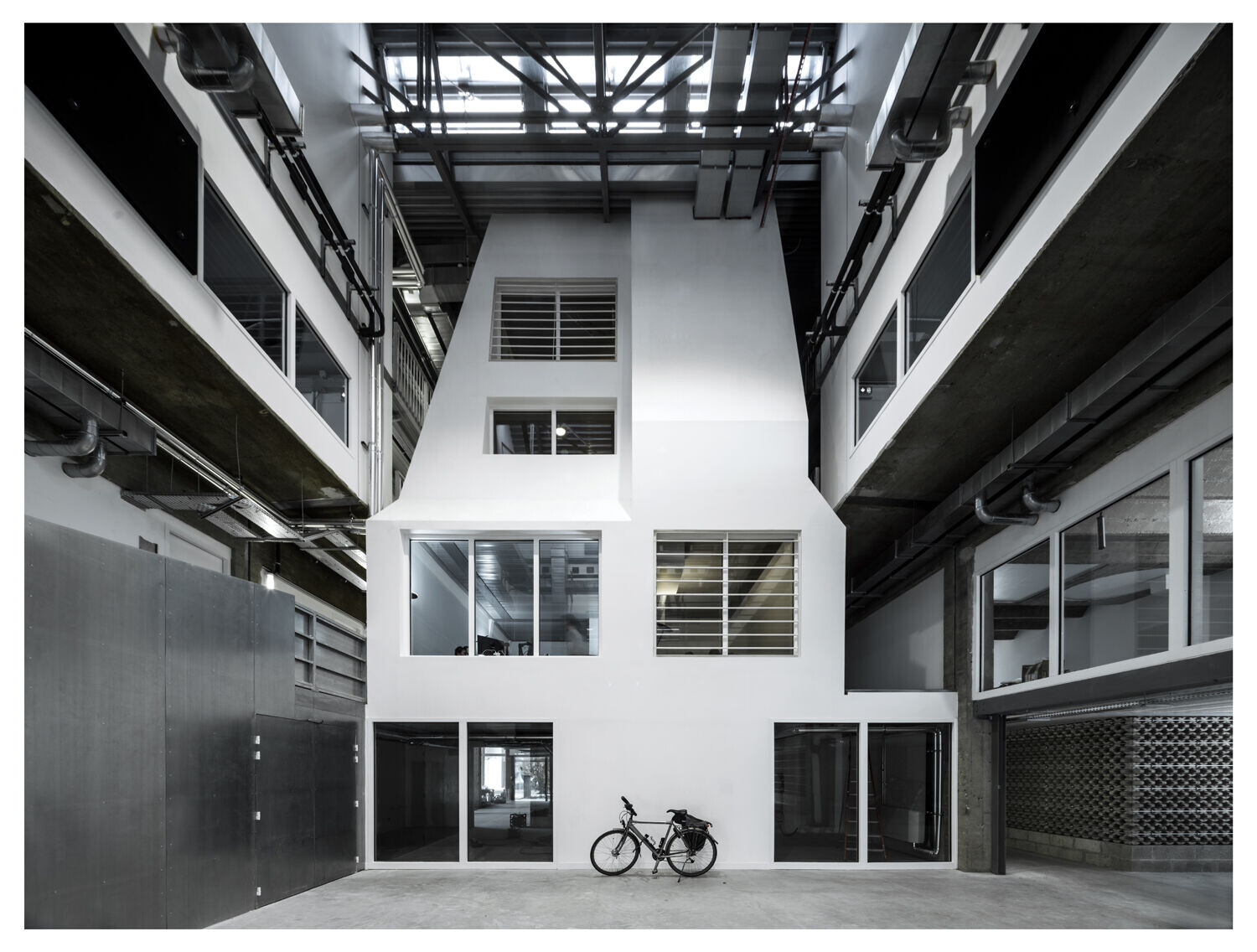 https://archello.com/story/105569/attachments/photos-videos/7 photo_credit Sylvain Bonniol