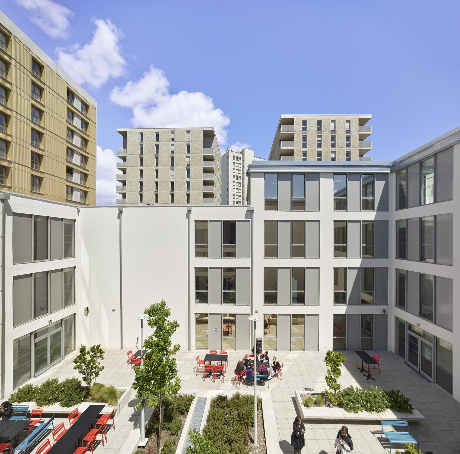 https://archello.com/story/105608/attachments/photos-videos/3 photo_credit Roland Halbe