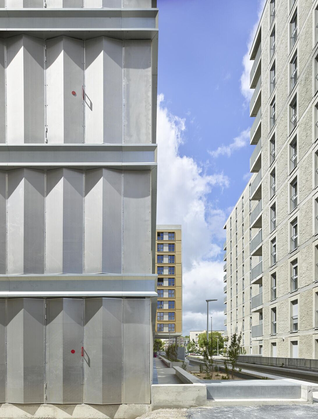 https://archello.com/story/105608/attachments/photos-videos/17 photo_credit Roland Halbe