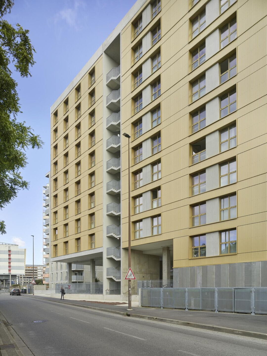 https://archello.com/story/105608/attachments/photos-videos/22 photo_credit Roland Halbe