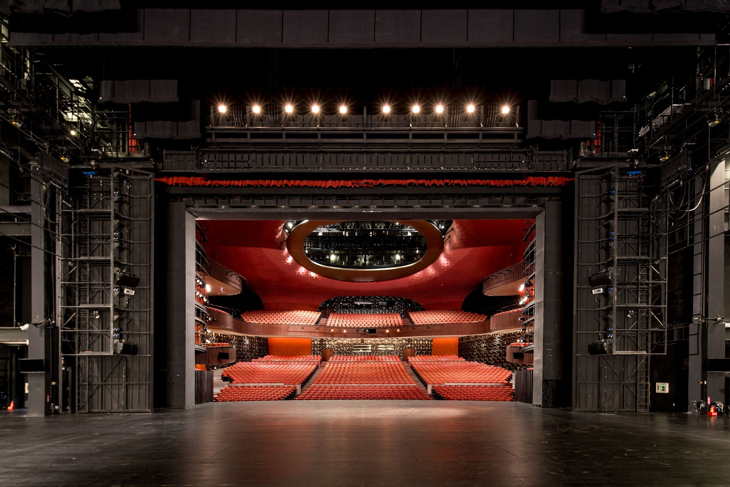https://archello.com/story/105652/attachments/photos-videos/6 photo_credit National Taichung Theater