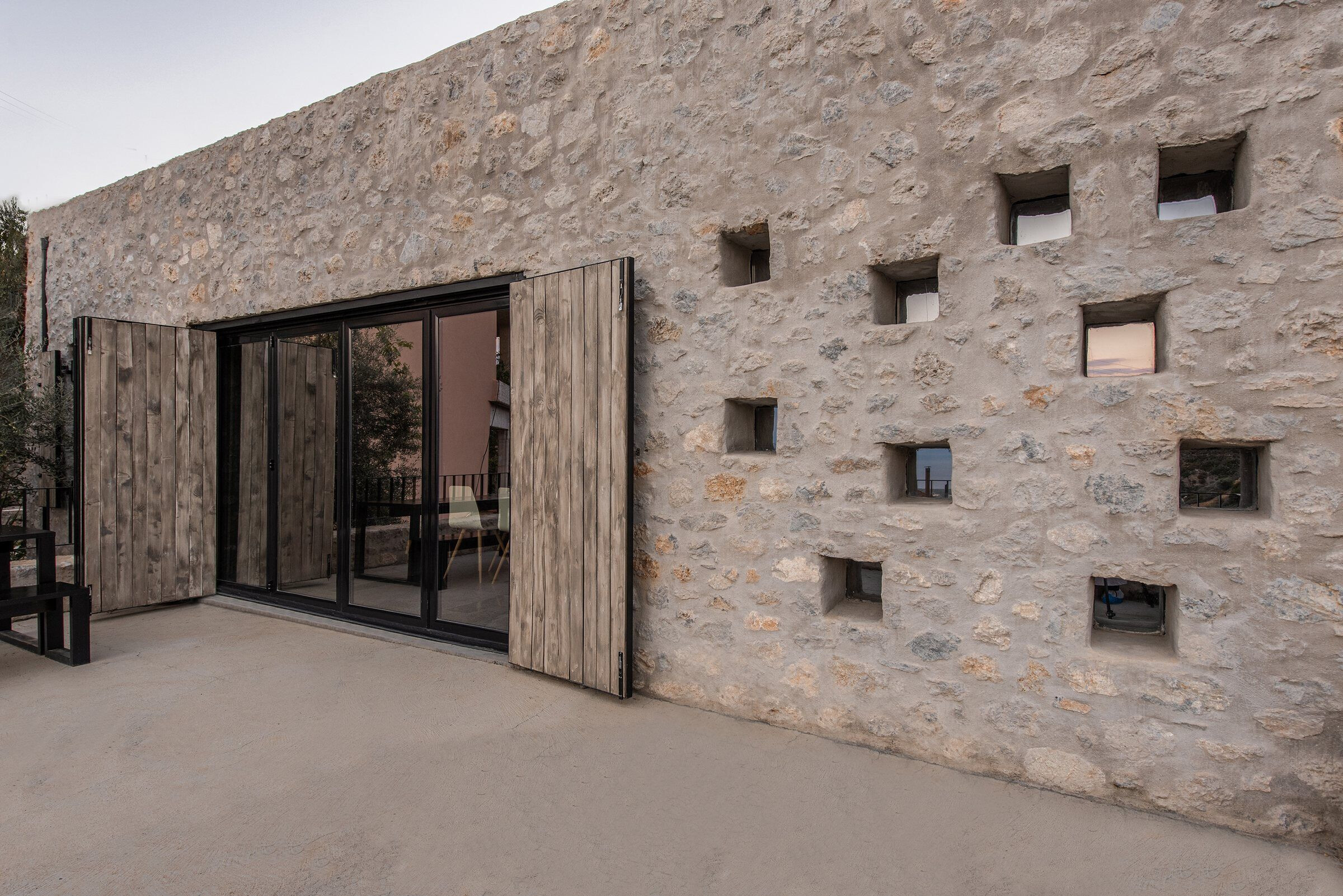 https://archello.com/story/105780/attachments/photos-videos/12 photo_credit Athina Souli