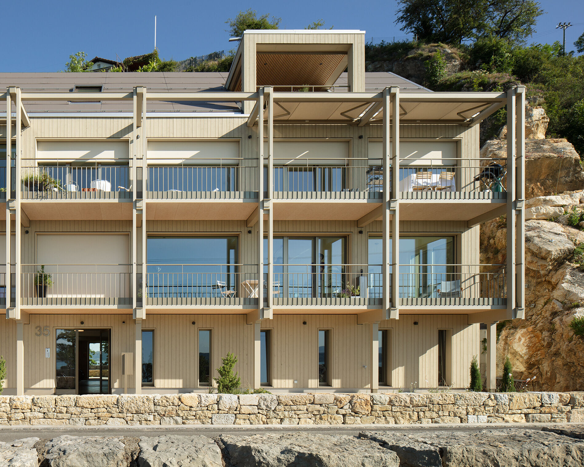https://archello.com/story/105765/attachments/photos-videos/3 photo_credit © yves andré photographe