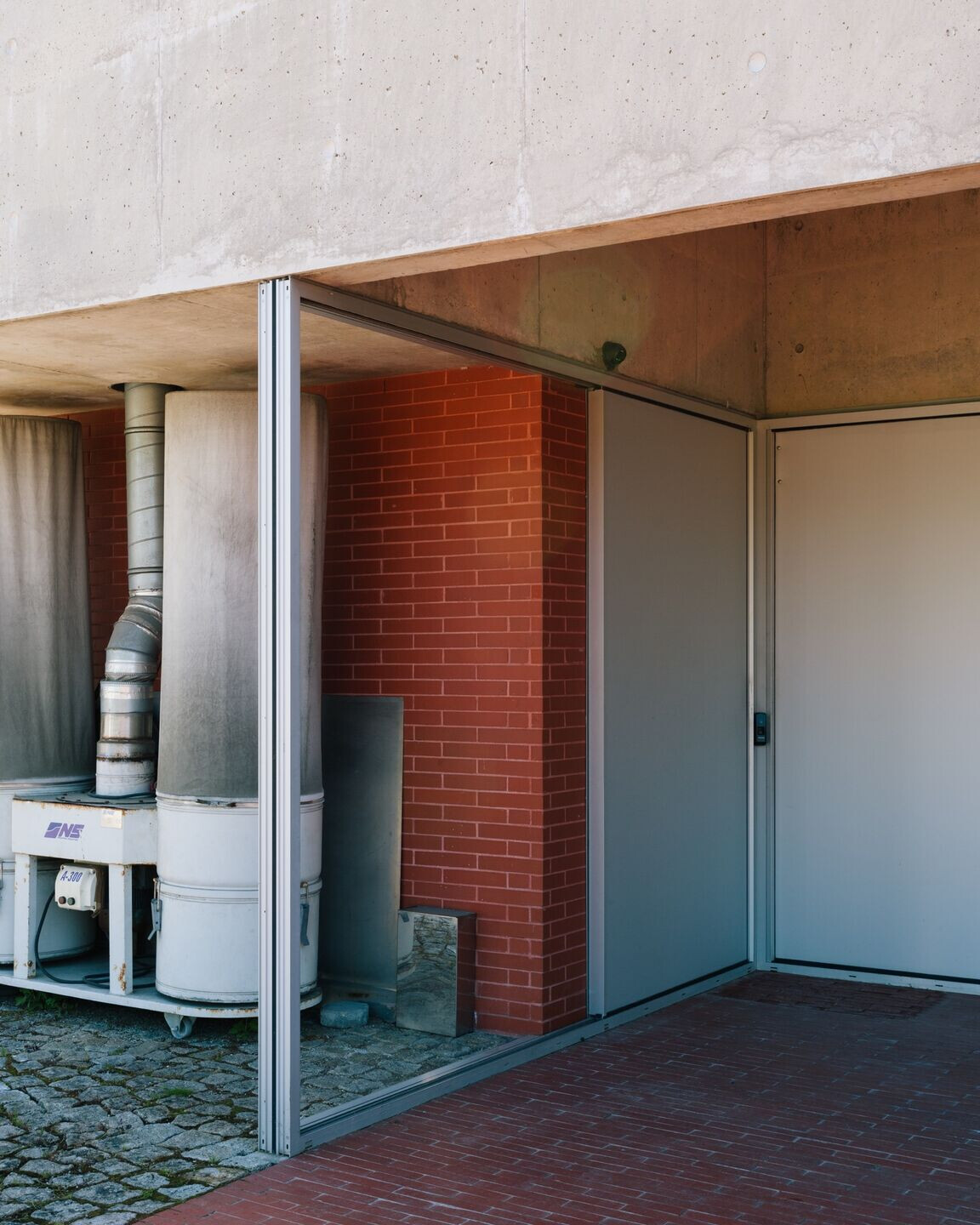 https://archello.com/story/105778/attachments/photos-videos/8 photo_credit © Francisco Ascensão