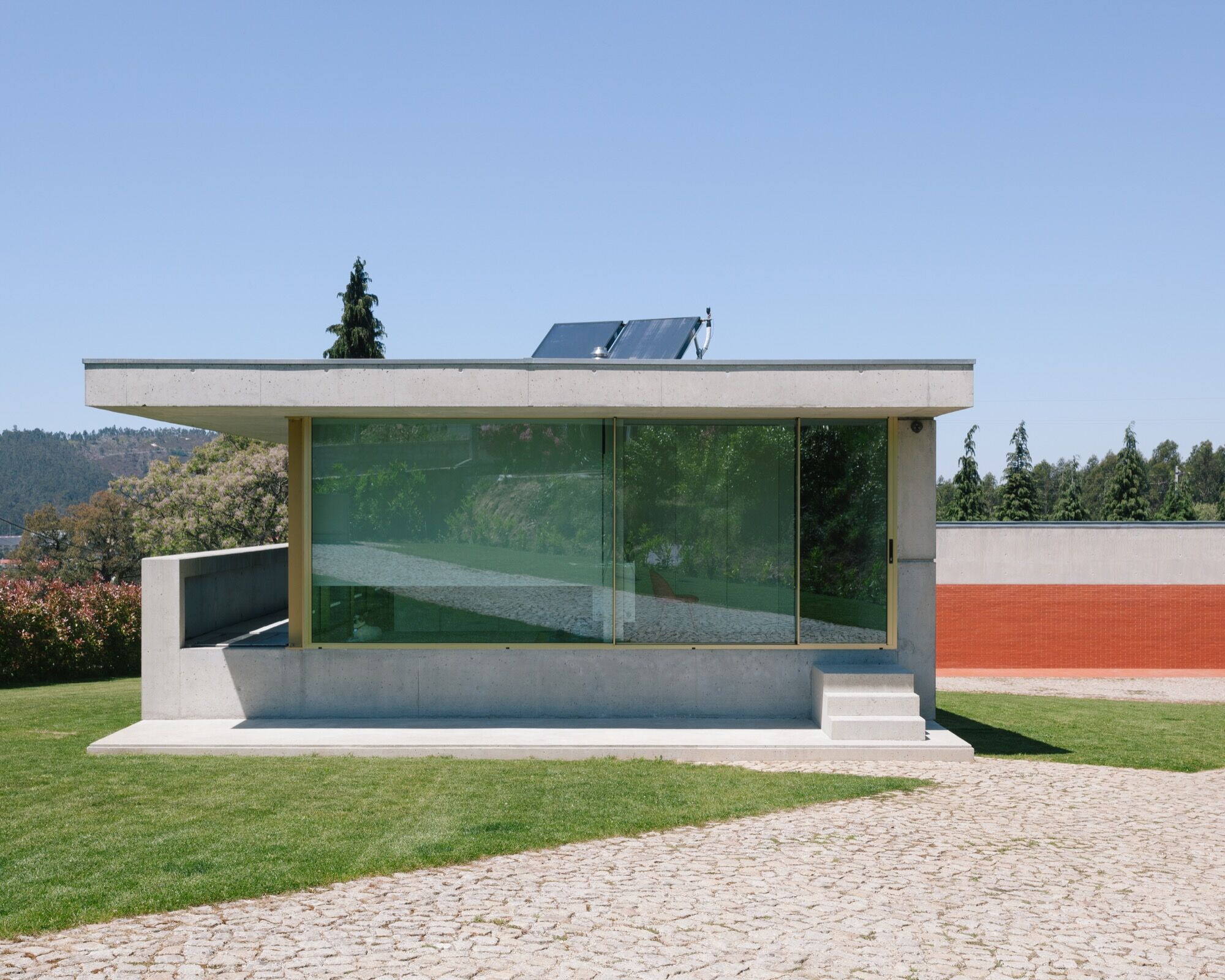 https://archello.com/story/105778/attachments/photos-videos/24 photo_credit © Francisco Ascensão