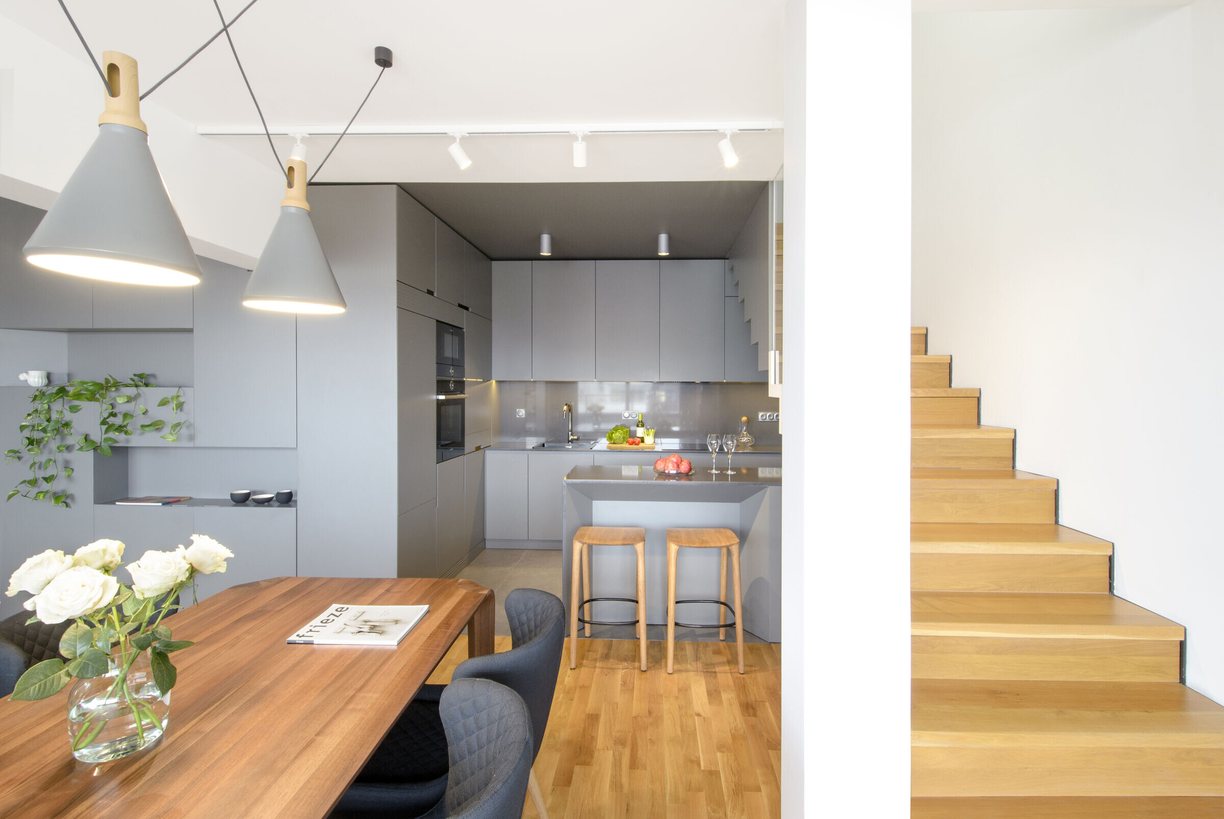 https://archello.com/story/105907/attachments/photos-videos/7