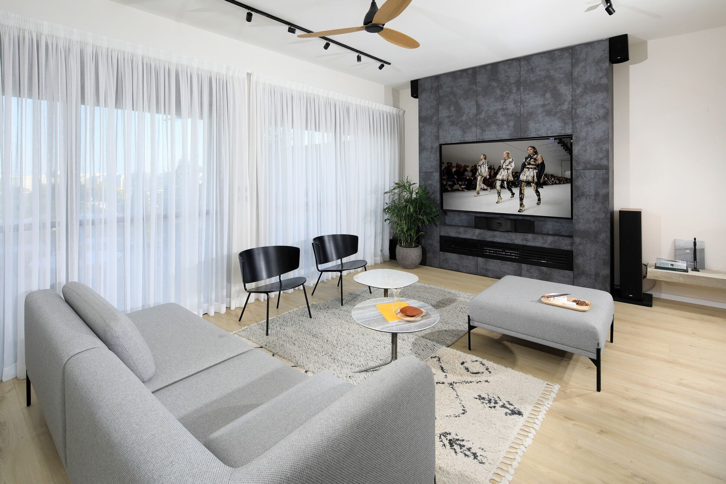 https://archello.com/story/105991/attachments/photos-videos/3 photo_credit Eran Turgeman