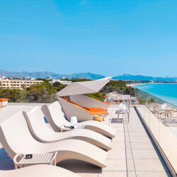 Outdoor contract furniture Surf sun loungers, Faz and Ulm daybeds by Vondom