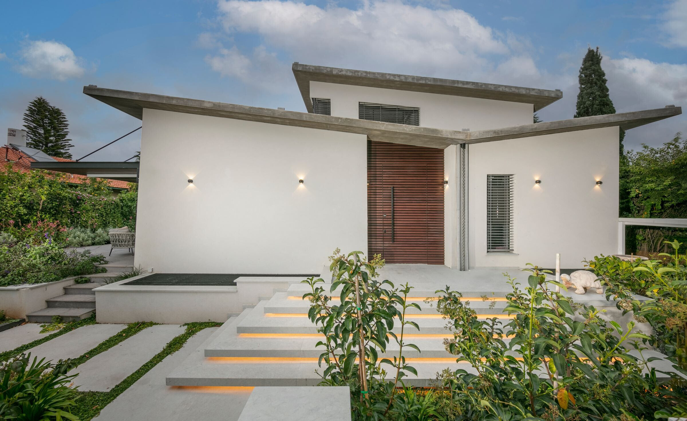 https://archello.com/story/106061/attachments/photos-videos/18 photo_credit Elad Gonen