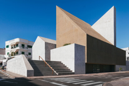 New Alcalá church by Beautell Arquitectos takes a new approach to the traditional architecture of the Canary Islands