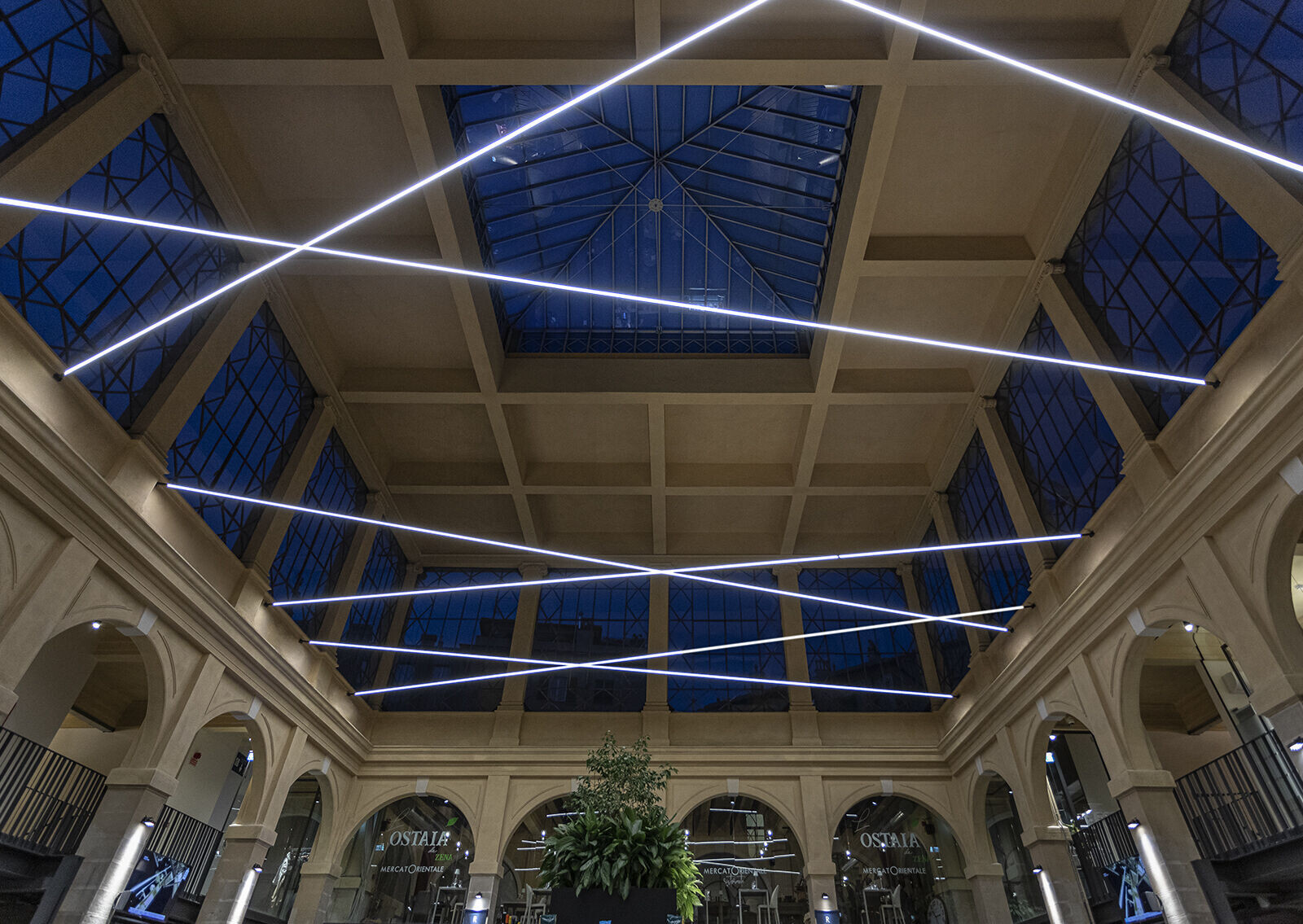 https://archello.com/story/106272/attachments/photos-videos/4 photo_credit Davide Groppi srl