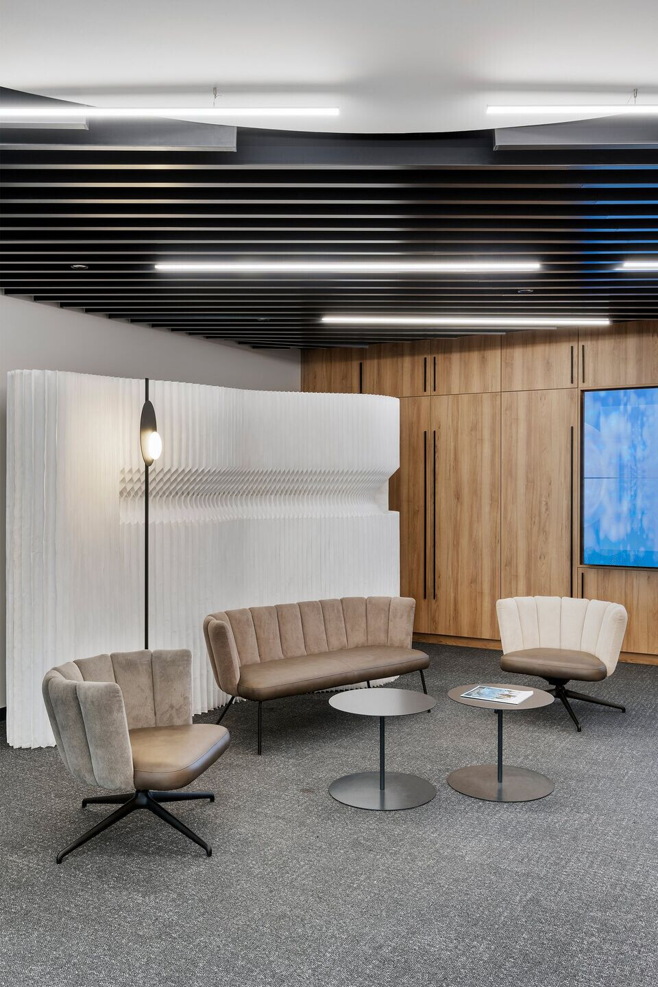 https://archello.com/story/106238/attachments/photos-videos/4 photo_credit Bálint Jaksa