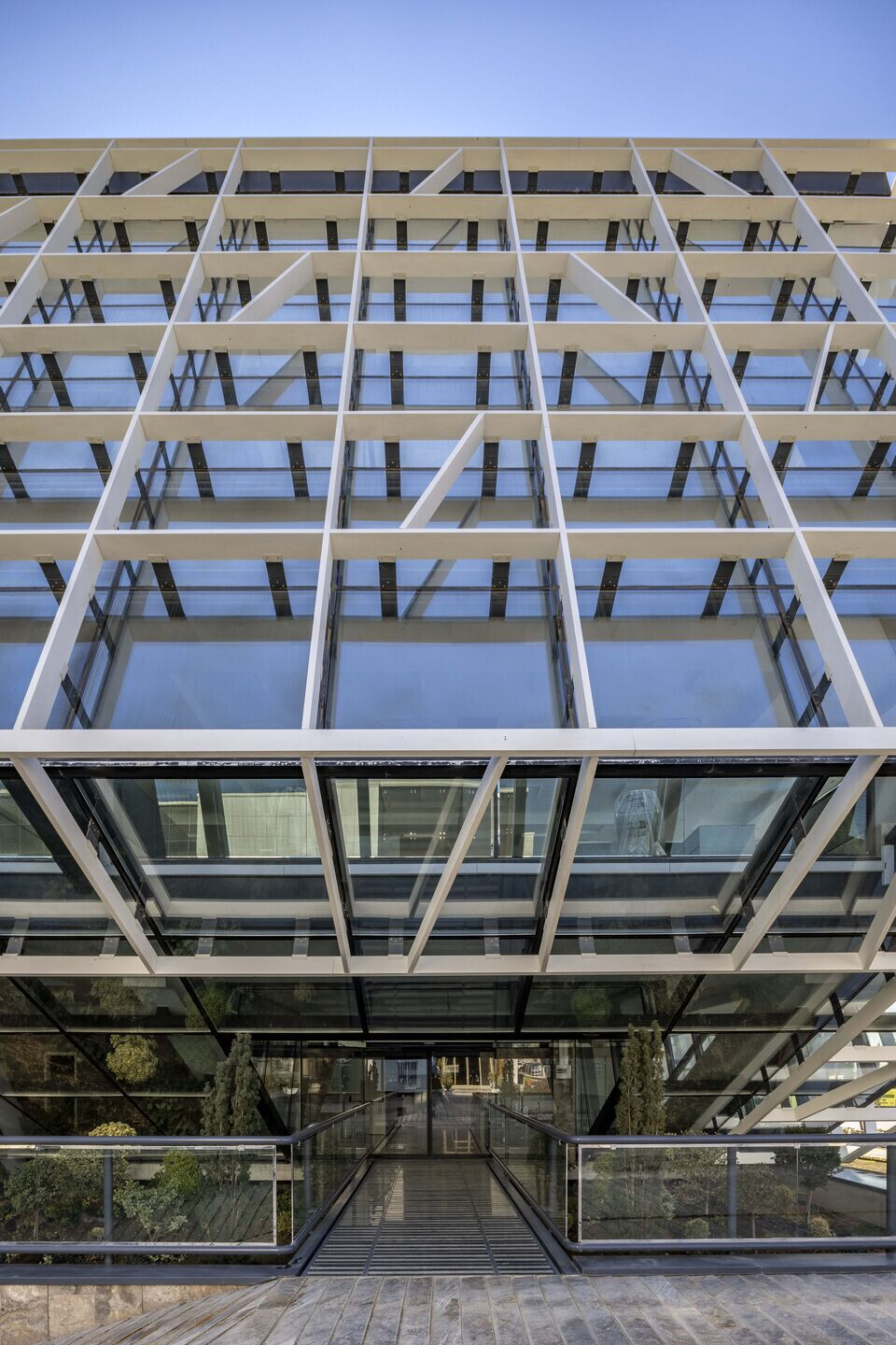 https://archello.com/story/106226/attachments/photos-videos/5 photo_credit Parham Taghioff