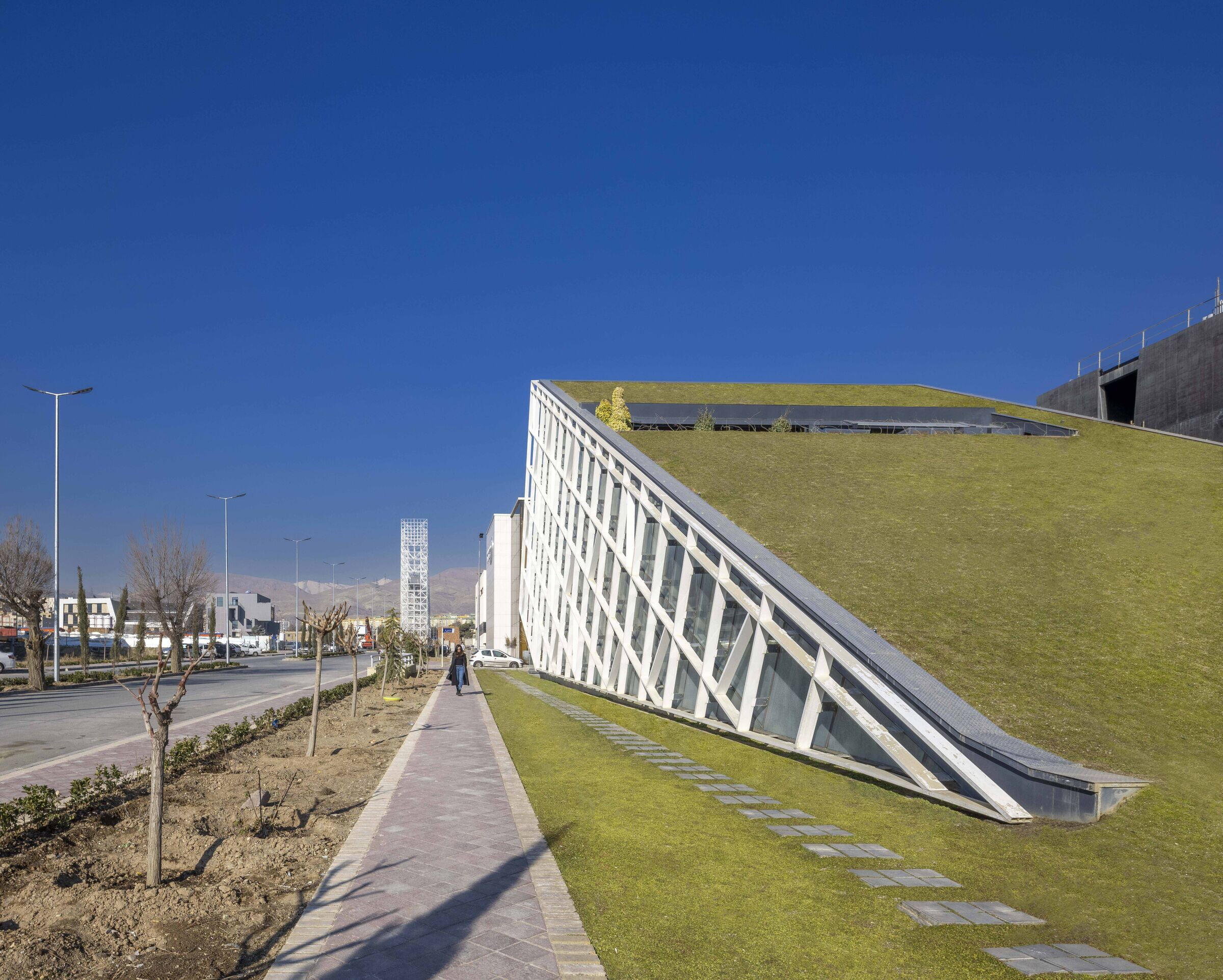 https://archello.com/story/106226/attachments/photos-videos/7 photo_credit Parham Taghioff