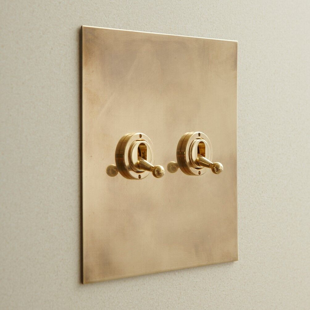 https://archello.com/product/79308/attachments/photos-videos/3