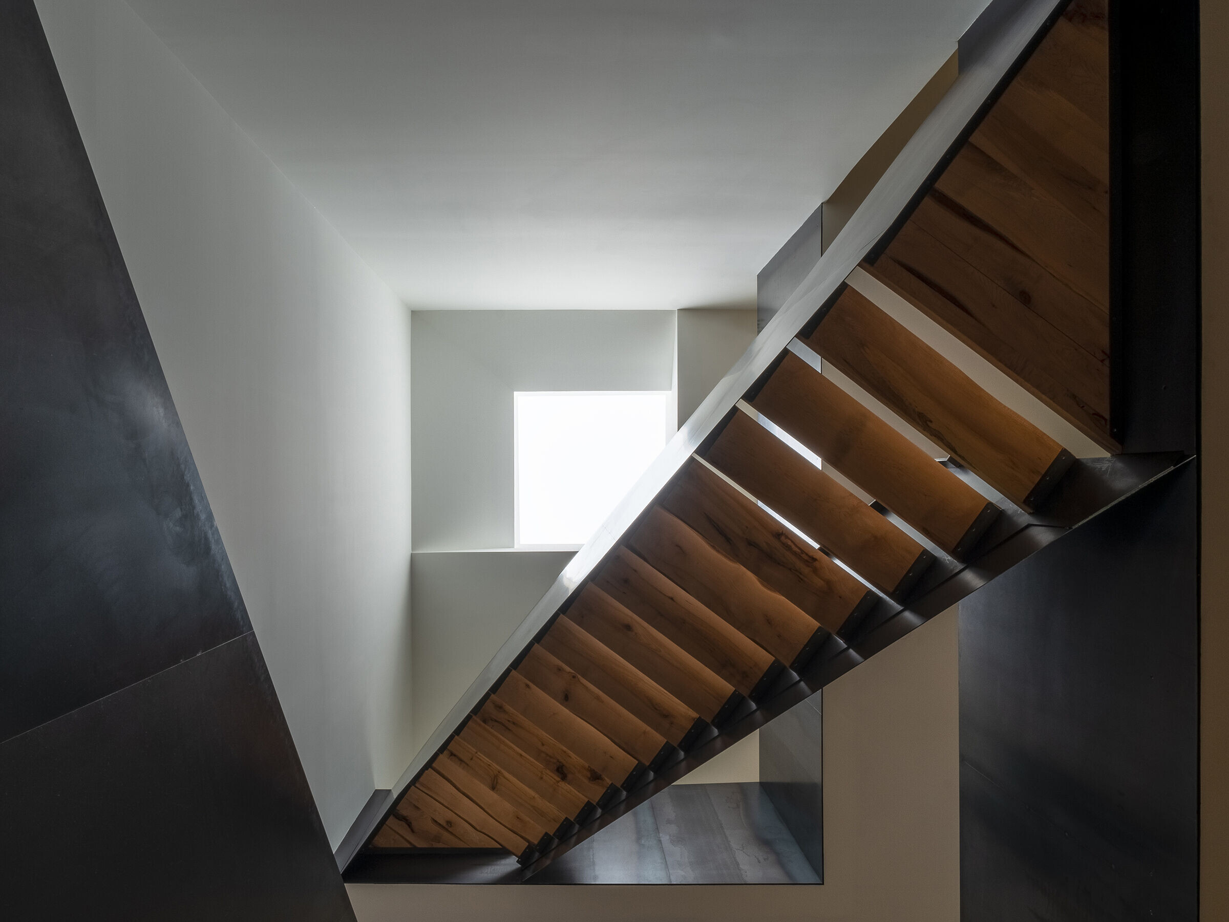 https://archello.com/story/106392/attachments/photos-videos/9 photo_credit Ronan Mézière