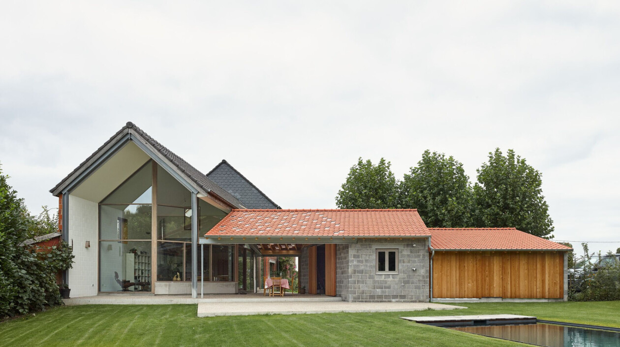 Graux & Baeyens responds dynamically to Belgian farmhouse vernacular