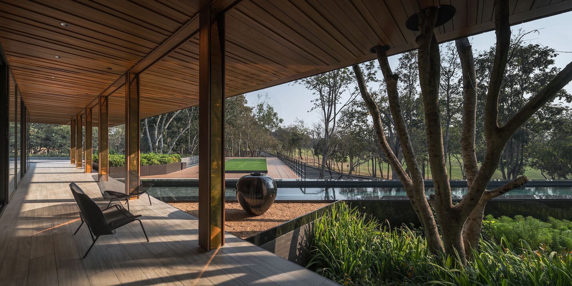 https://archello.com/story/106451/attachments/photos-videos/6 photo_credit Wison Tungthunya & W Workspace