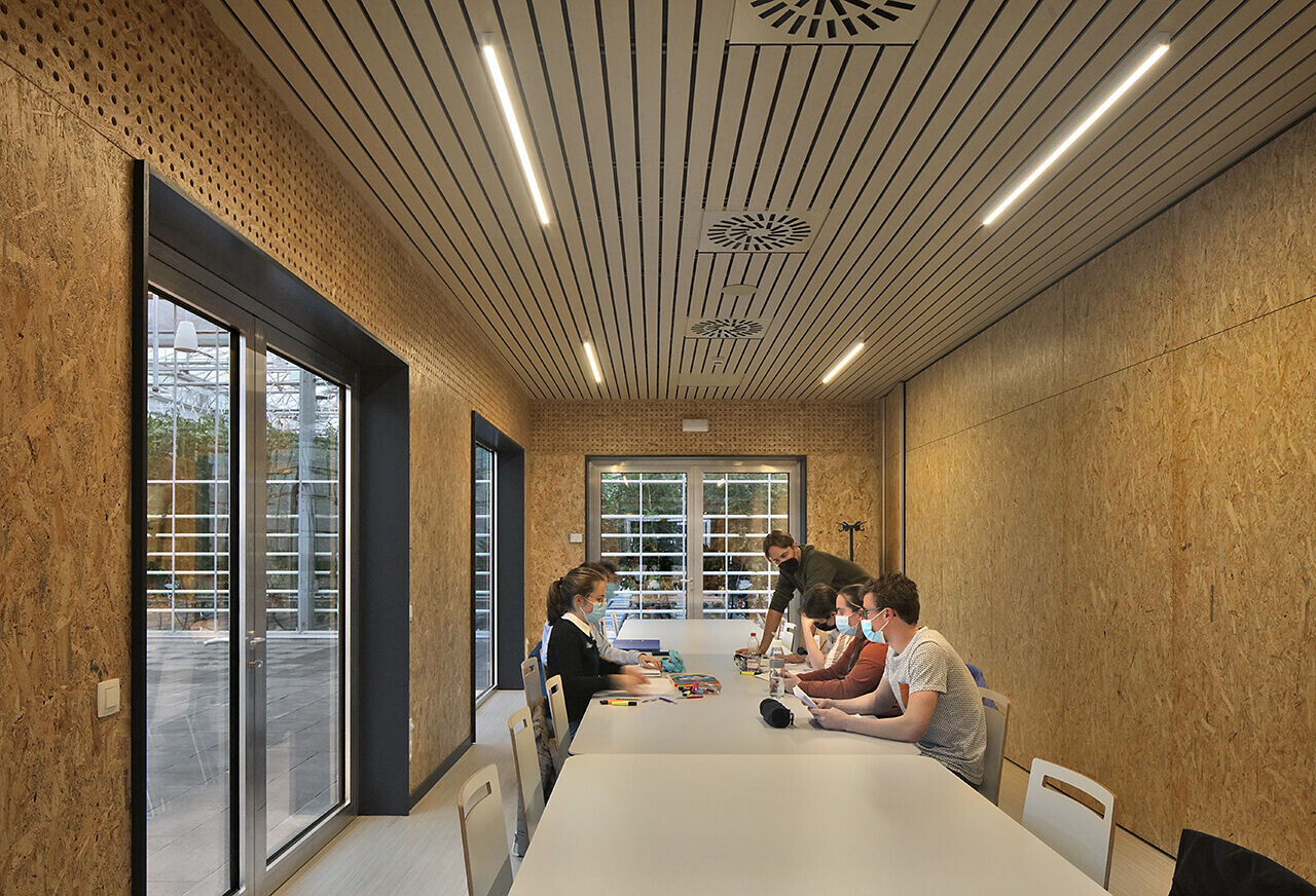 https://archello.com/story/106533/attachments/photos-videos/8