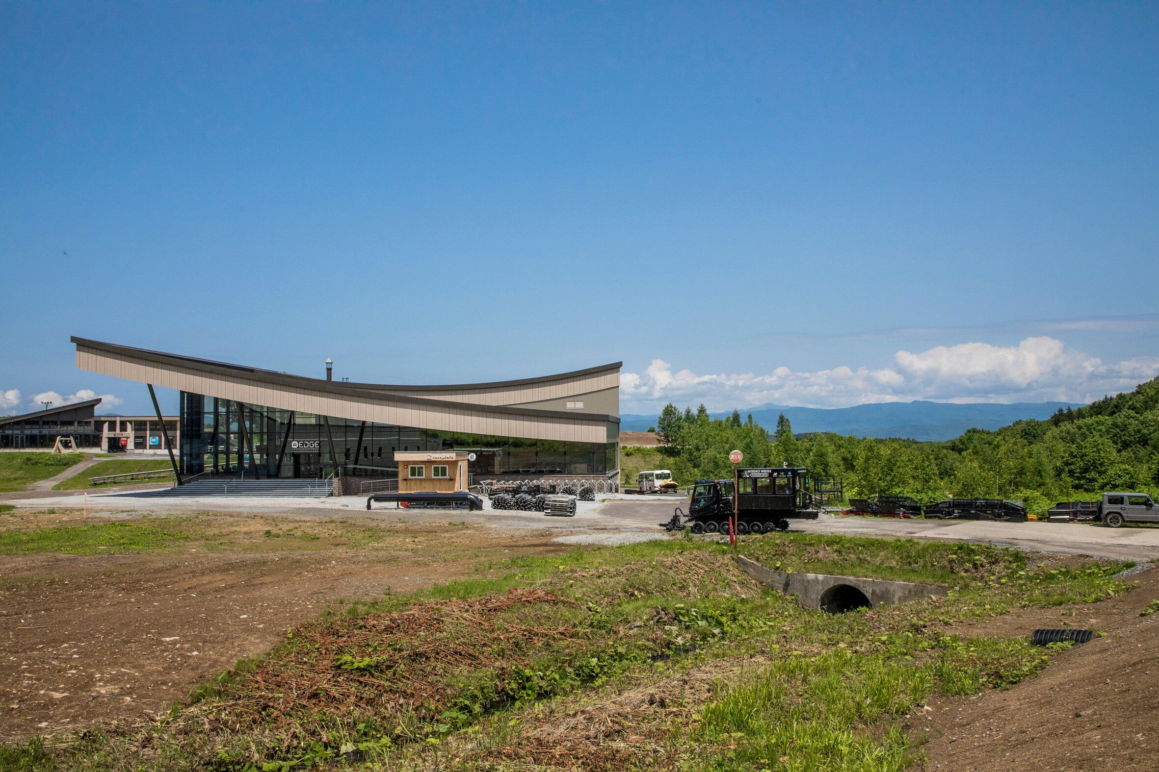 https://archello.com/story/106554/attachments/photos-videos/4 photo_credit Koji Horiuchi/Shin Shashin Koubou