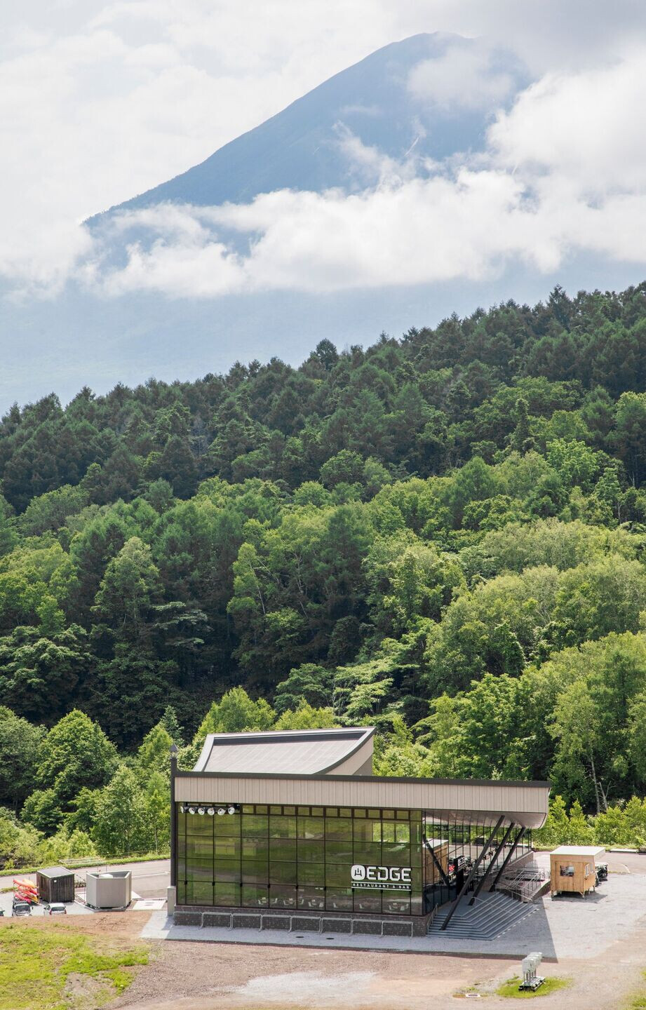 https://archello.com/story/106554/attachments/photos-videos/7 photo_credit Koji Horiuchi/Shin Shashin Koubou