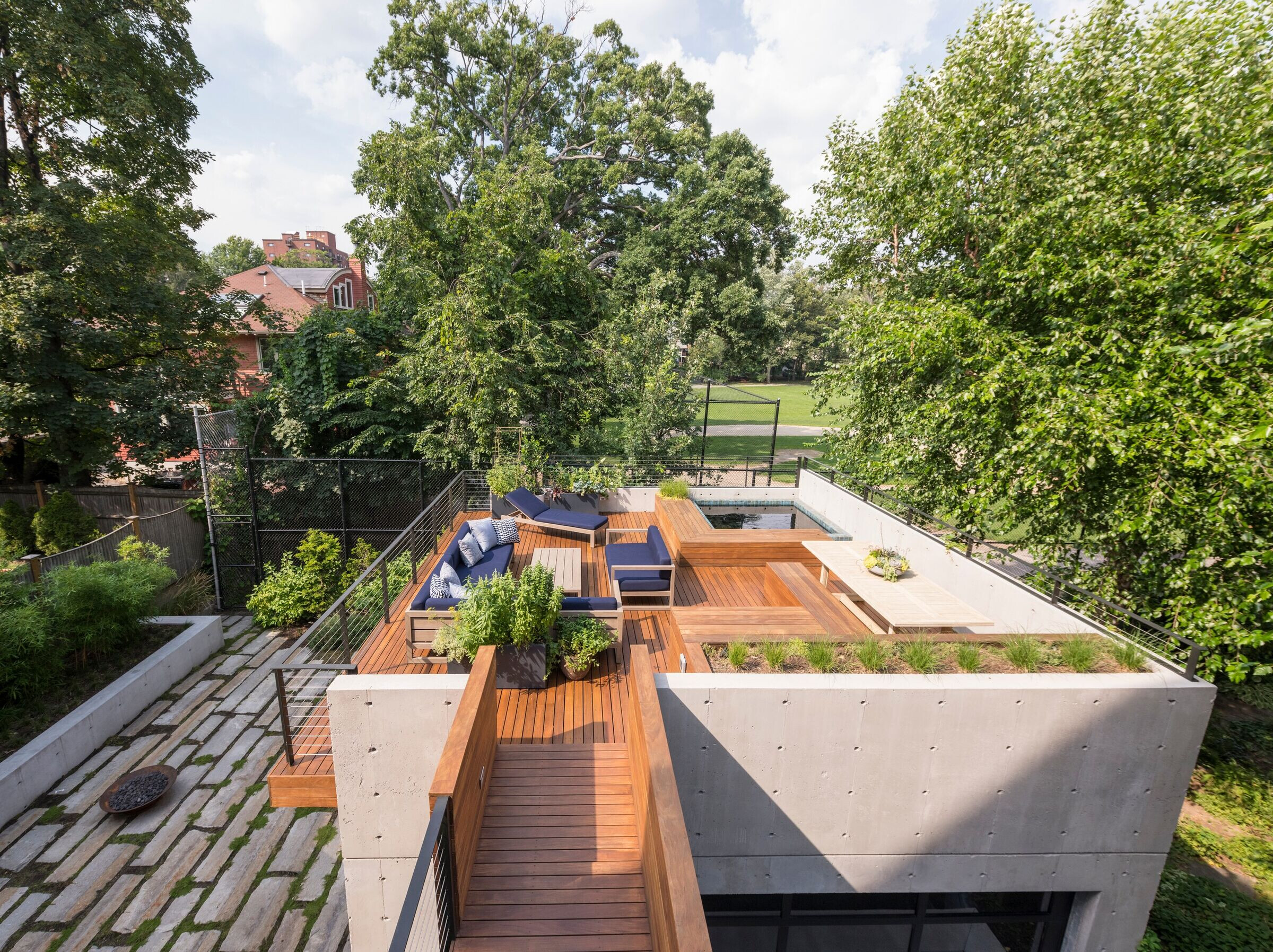https://archello.com/story/106639/attachments/photos-videos/8 photo_credit Peter Vanderwarker