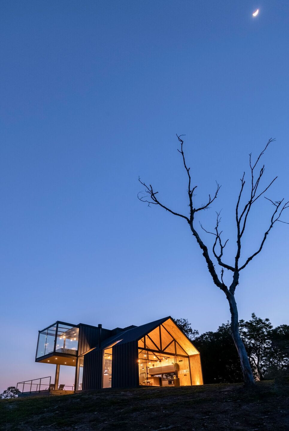 https://archello.com/story/106635/attachments/photos-videos/14 photo_credit Guilherme Jordani