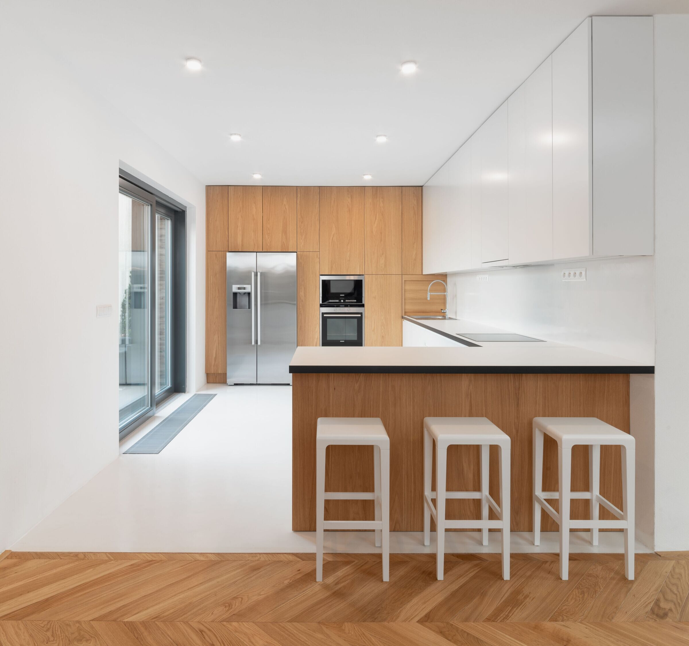 https://archello.com/story/106702/attachments/photos-videos/2