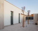 Casa Mesura  by Buhoblanco Arquitectos with the Stromboli Light of Cerámica Mayor for the terrace and swimming pool