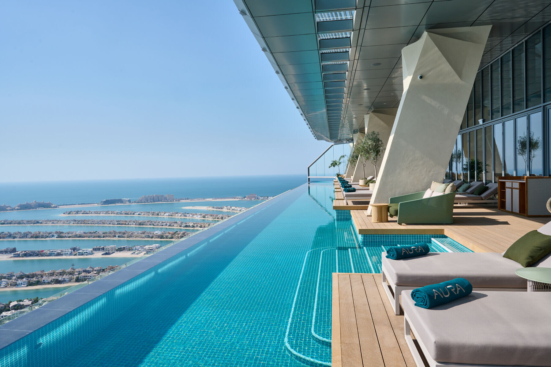https://archello.com/story/106796/attachments/photos-videos/5 photo_credit AURA SKYPOOL Dubai, Juliet Dunne
