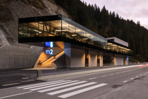 m2 railgroup, Headquarters