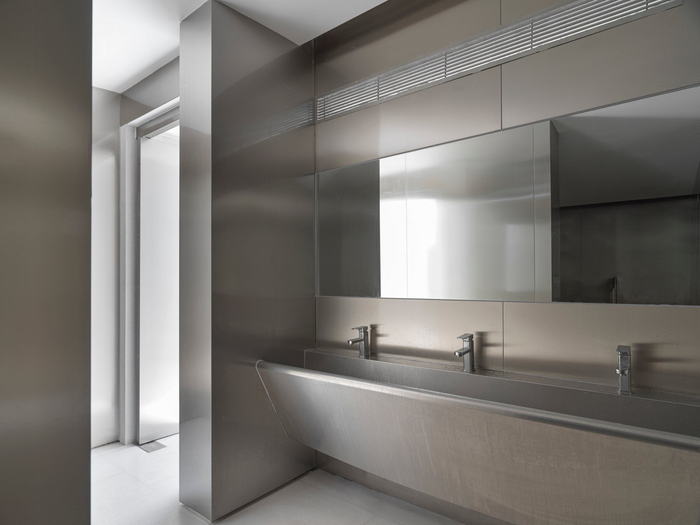 https://archello.com/story/106782/attachments/photos-videos/15 photo_credit Jonathan Leijonhufvud
