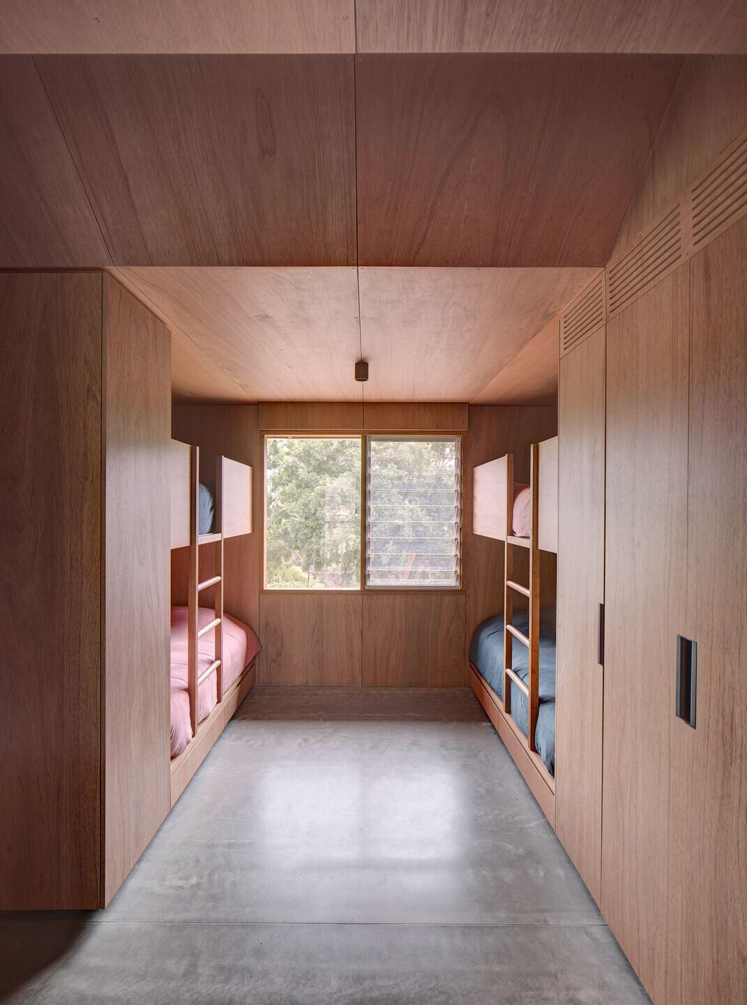 https://archello.com/story/106850/attachments/photos-videos/20 photo_credit Brett Boardman